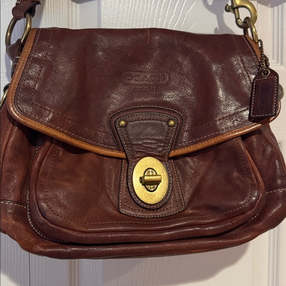 Vintage Coach Legacy Shoulder Bag - Picture 2 of 16